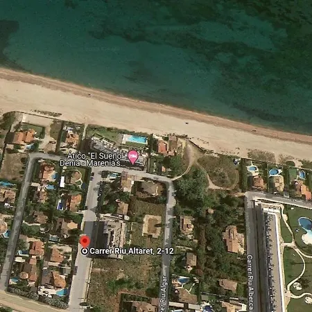 Villa Primera Linea Altaret