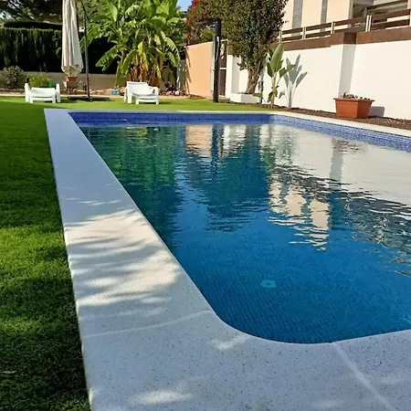 Primera Linea Altaret Villa *