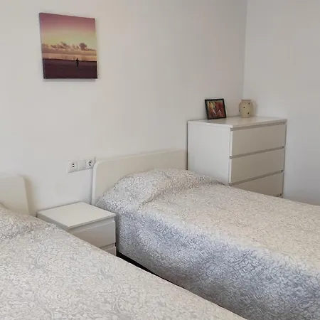 Primera Linea Altaret Villa *